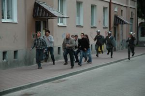 Film - Spacer z dziennikiem
