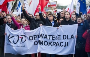 Politycy na manifestacji KOD Politycy na manifestacji KOD